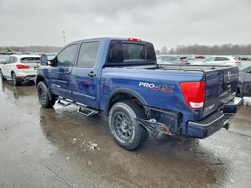 2012 Nissan Titan SV