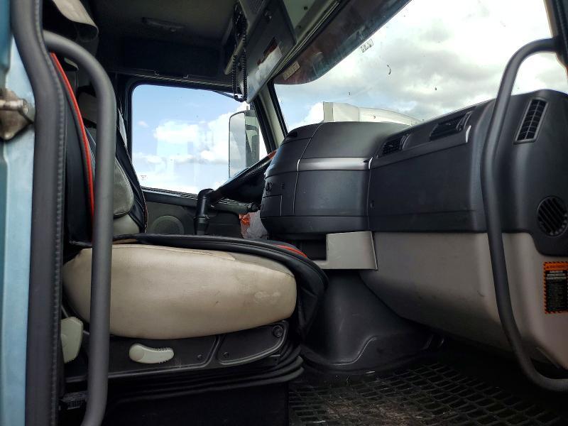 2011 Volvo Vn vnl
