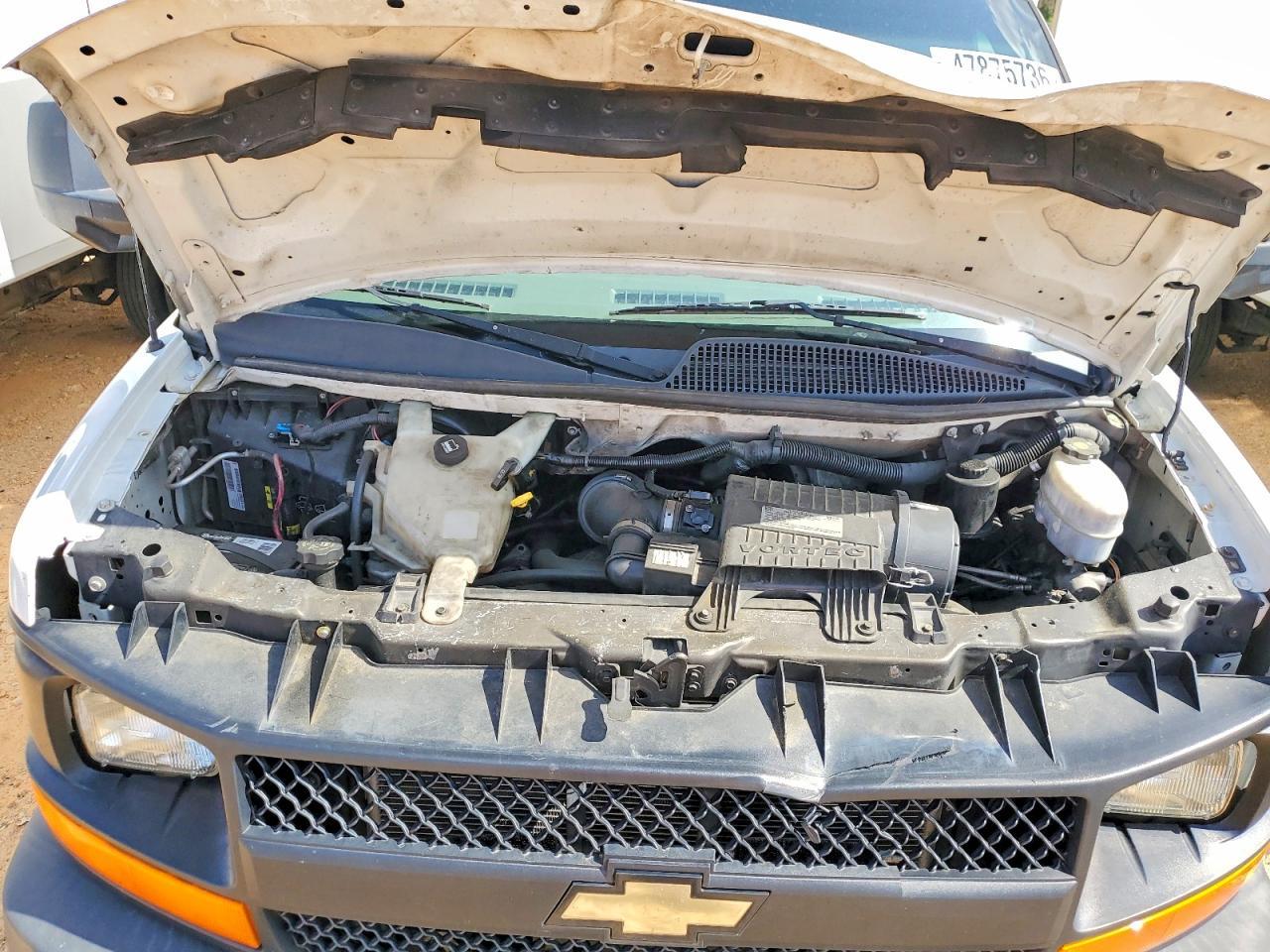 2017 Chev Rolet Express Refrigerated BOX Truck