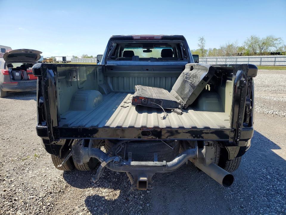 2022 Chevrolet Silverado K3500 LT