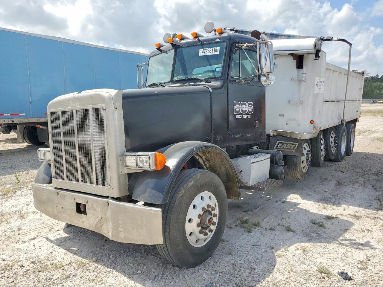 2004 Peterbilt 378 Dump Truck
