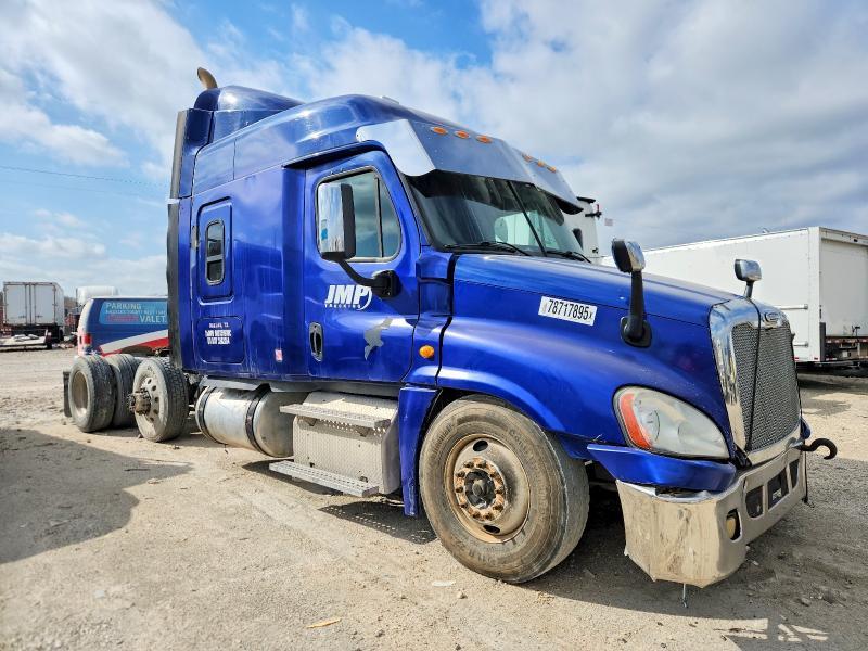 2014 Freigliner 2014 Freightliner Cascadia 1-semi Truck