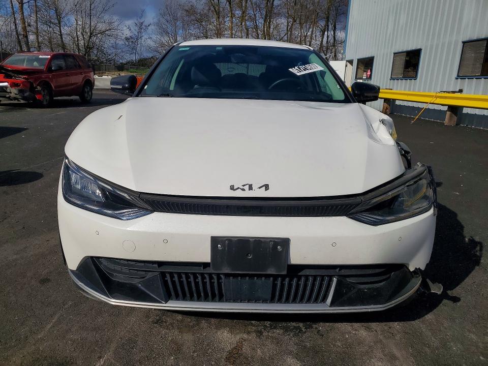 2024 KIA EV6 Wind
