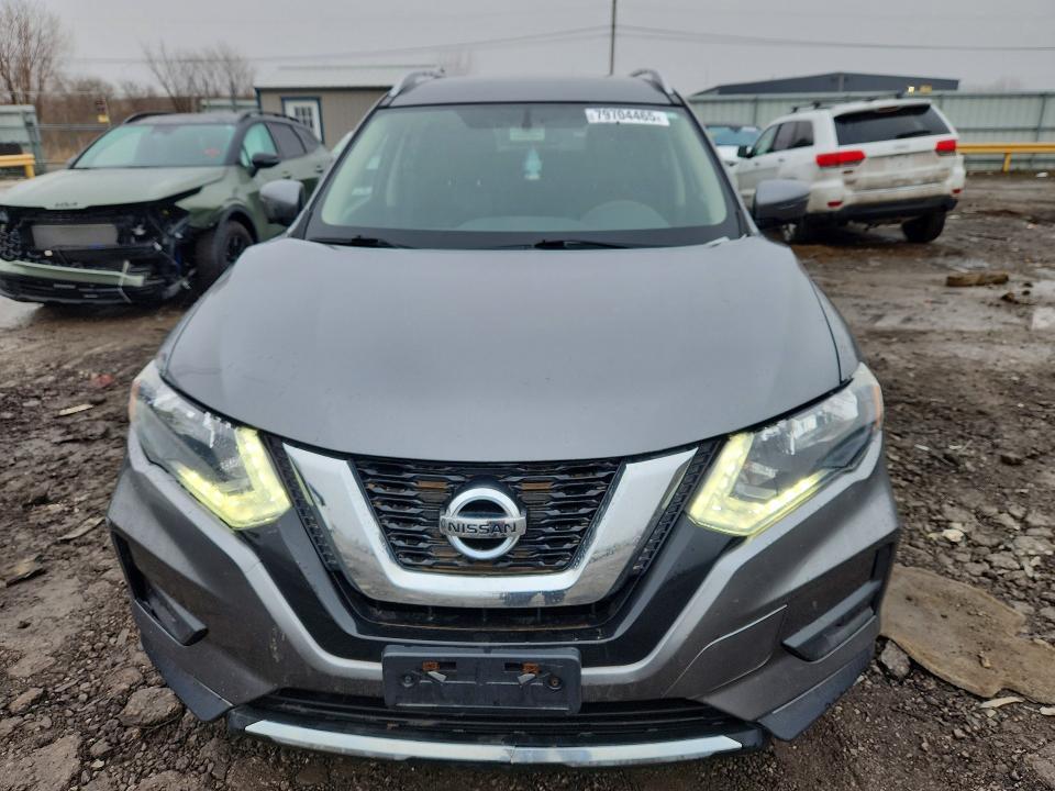2017 Nissan Rogue sv