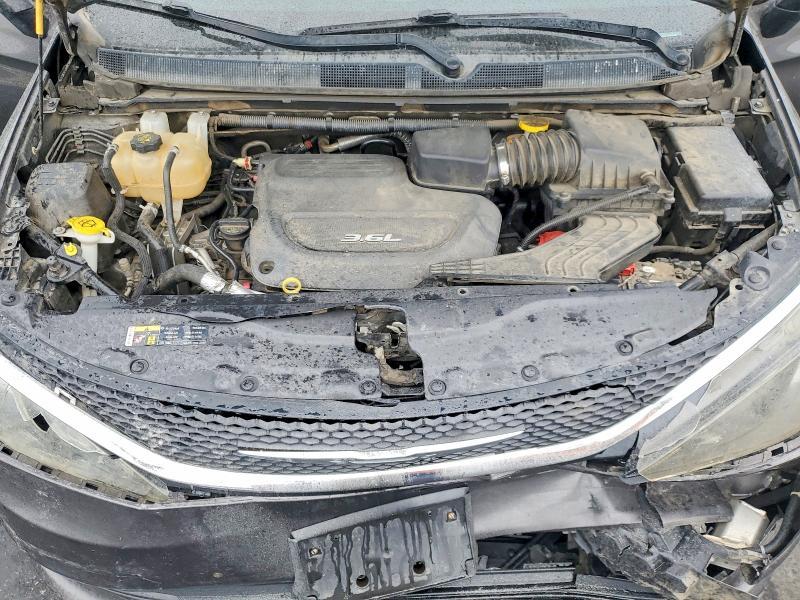 2017 Chrysler Pacifica lx