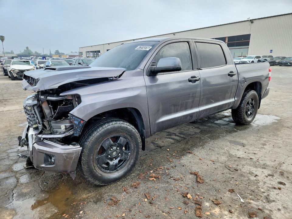 2018 Toyota Tundra SR5