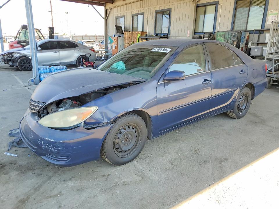 2003 Toyota Camry le