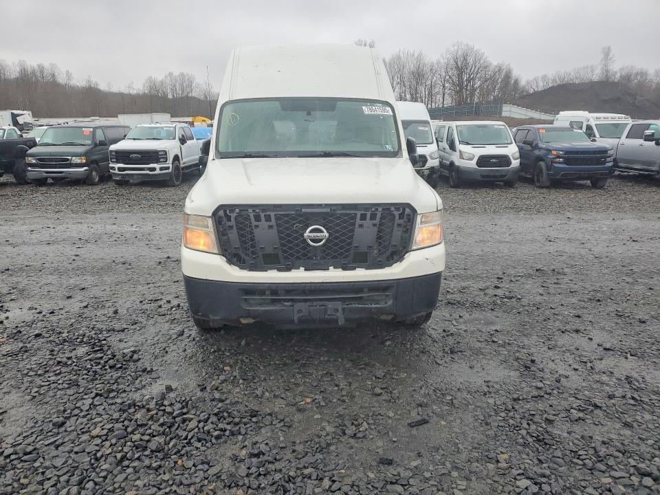 2012 Niss An nv 2500 Delivery van