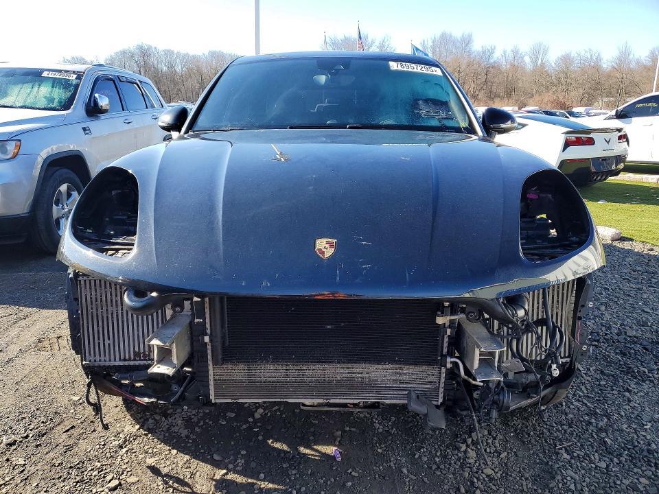 2018 Porsche Macan s