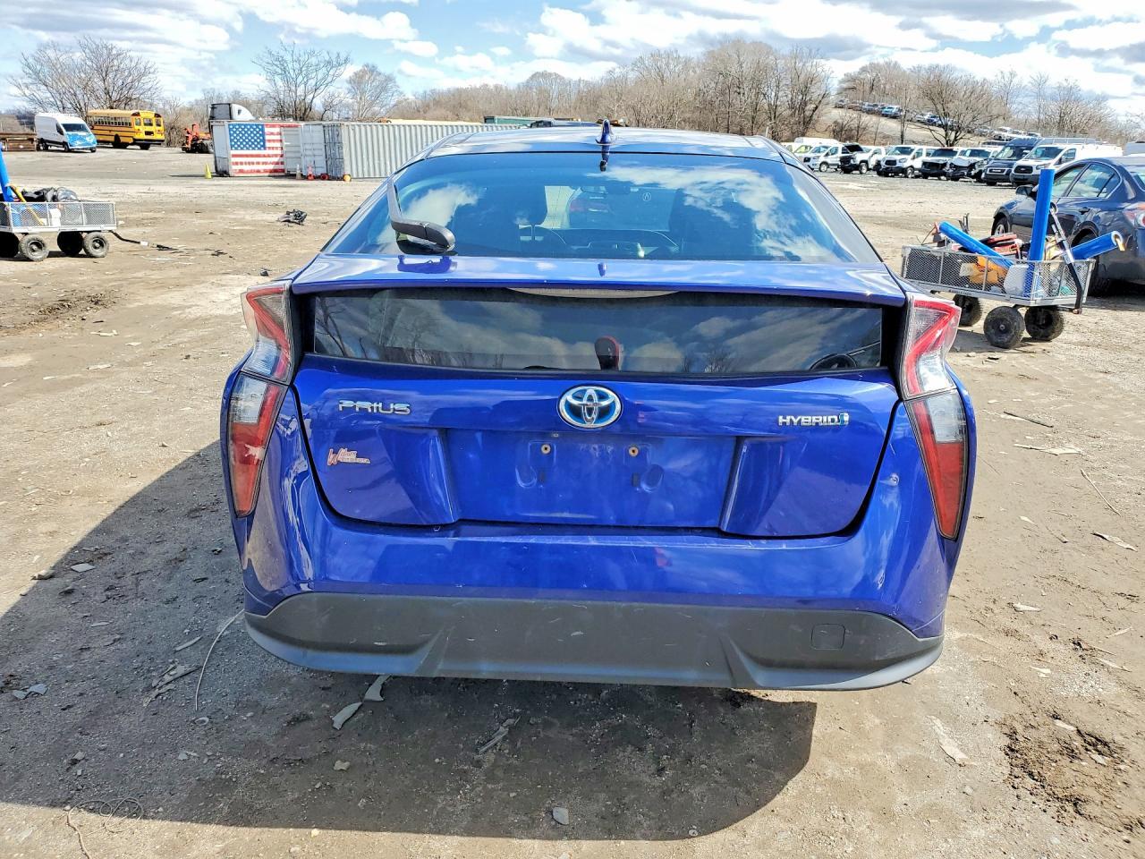2016 Toyota Prius Three Touring