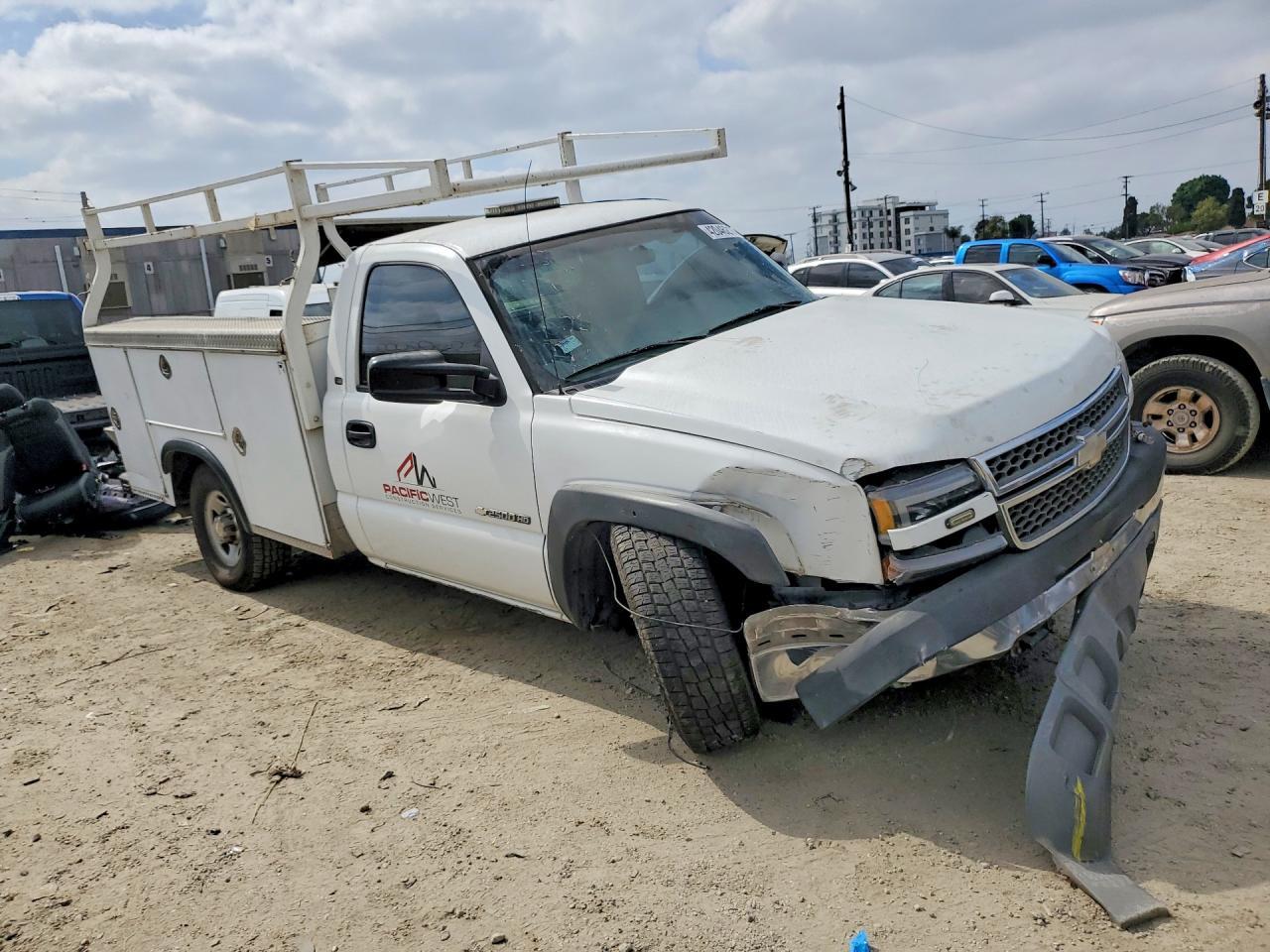 2005 Chevrolet Silverado Utility / Service Truck