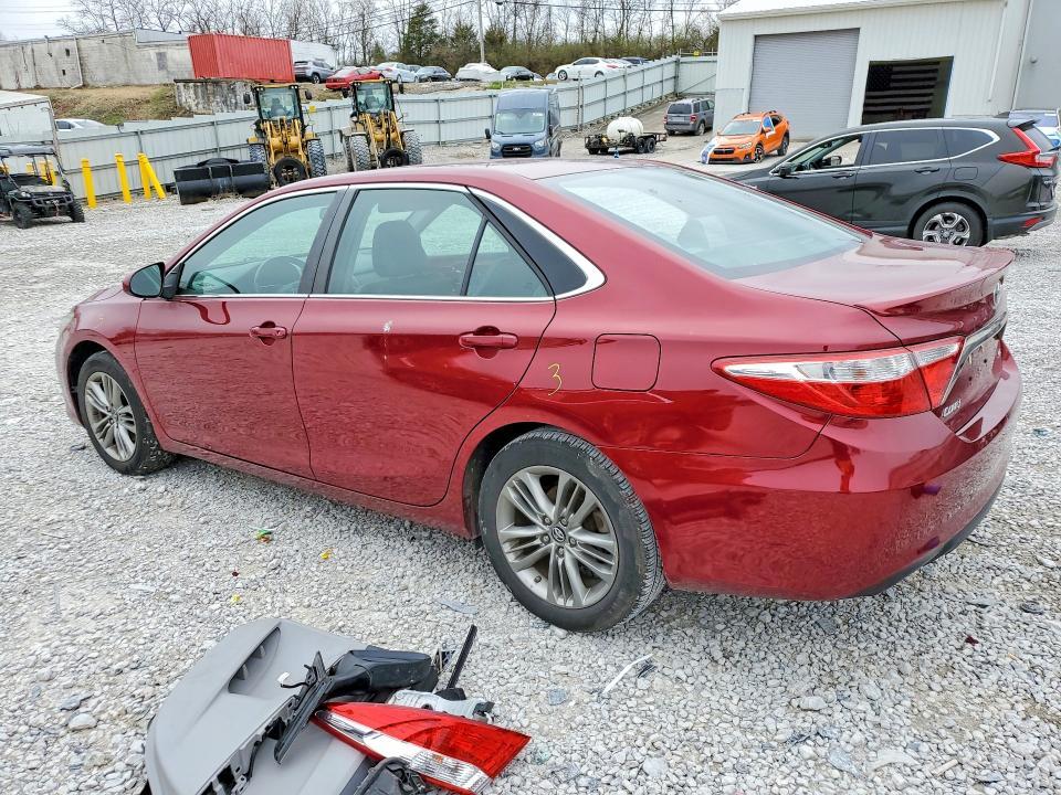 2016 Toyota Camry se