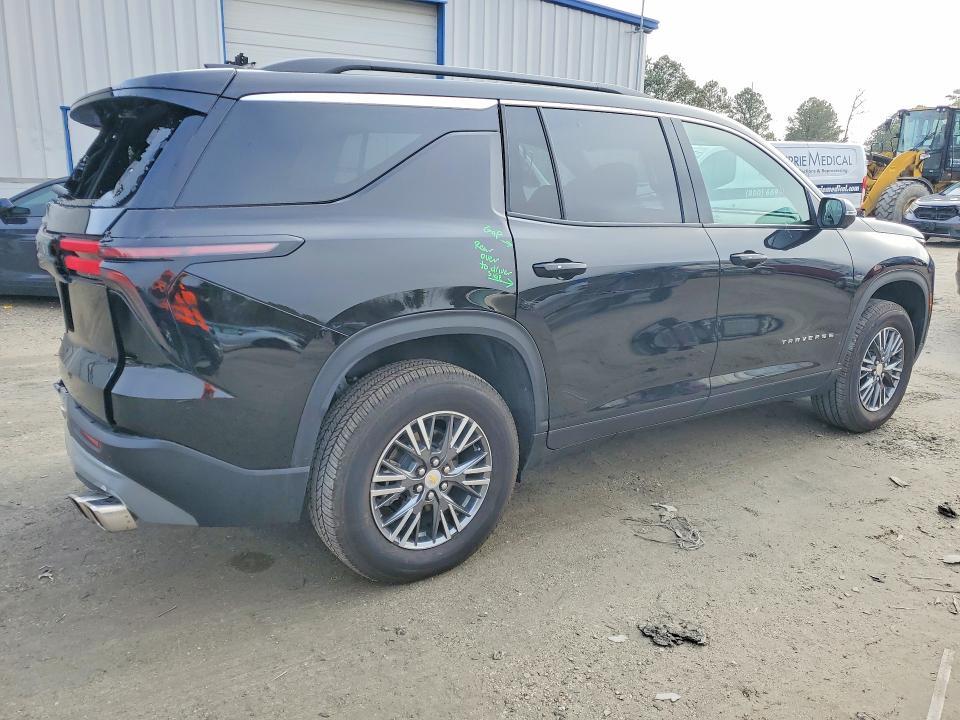 2025 Chevrolet Traverse ls