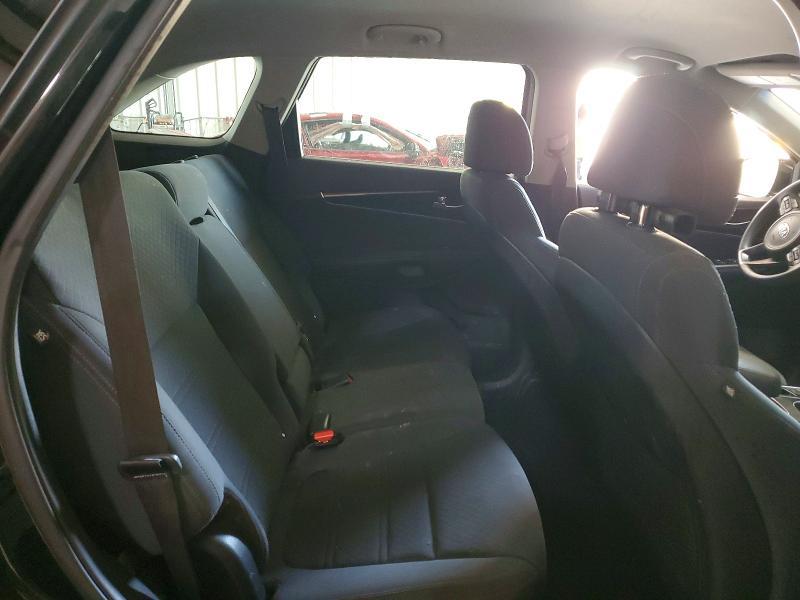 2017 KIA Sorento lx V6