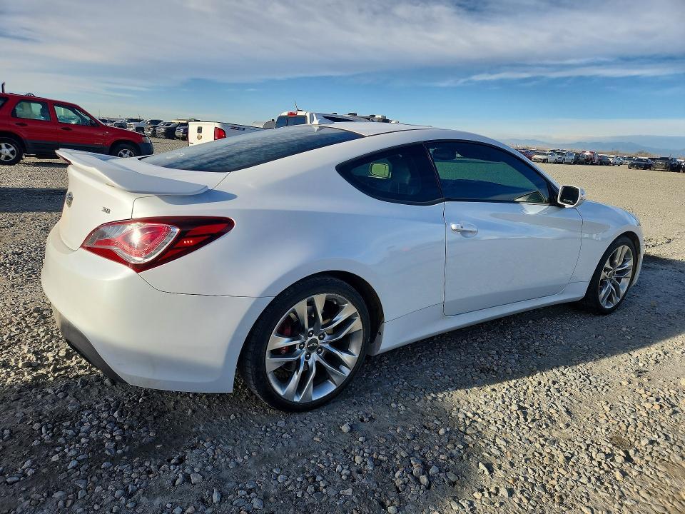 2013 Hyundai Genesis Coupe 3.8 Track