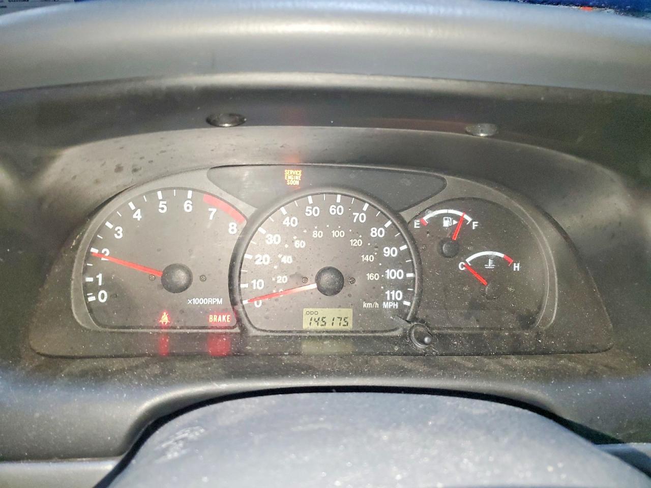 2002 Chevrolet Tracker