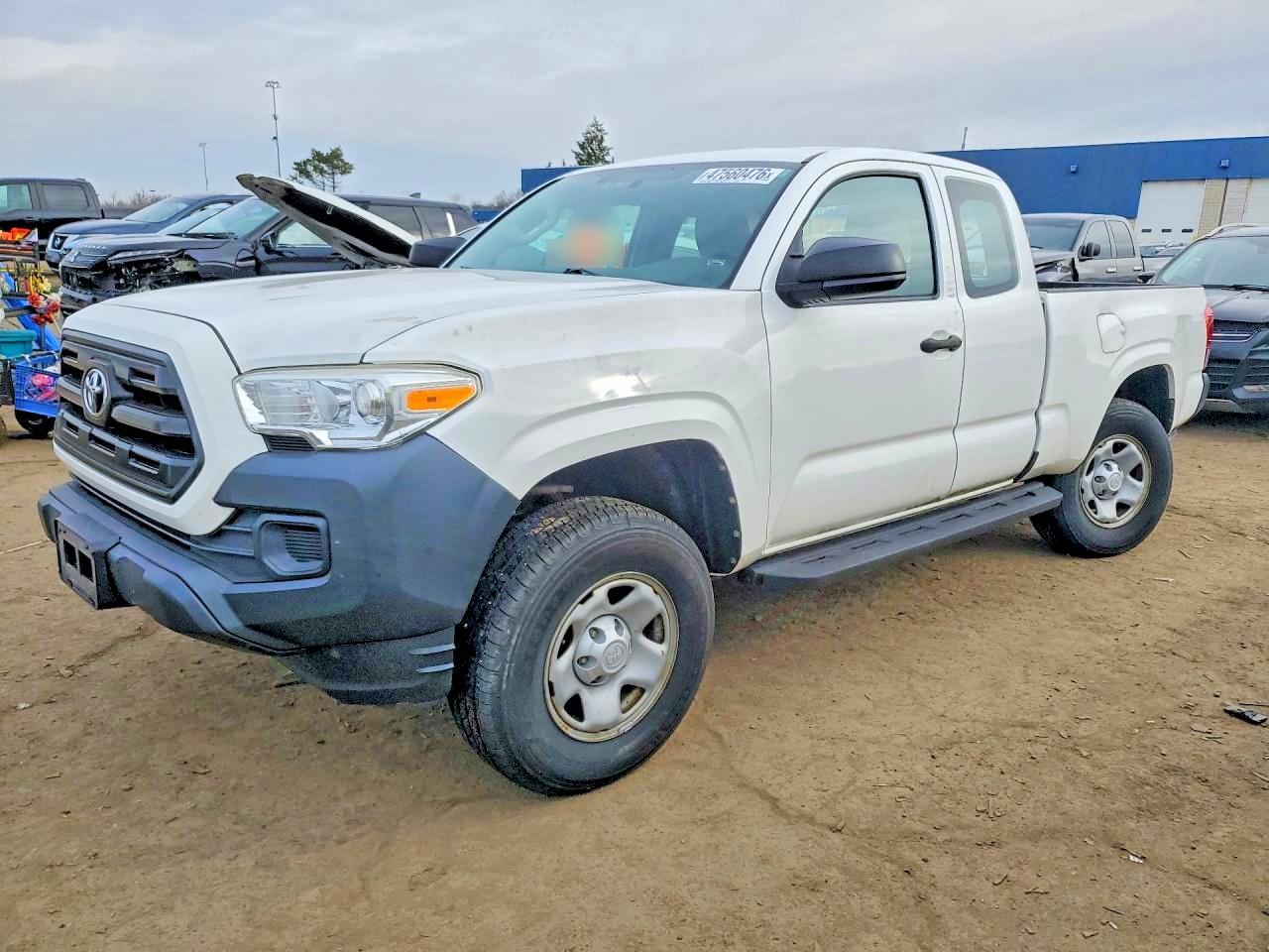2016 Toyota Tacoma SR