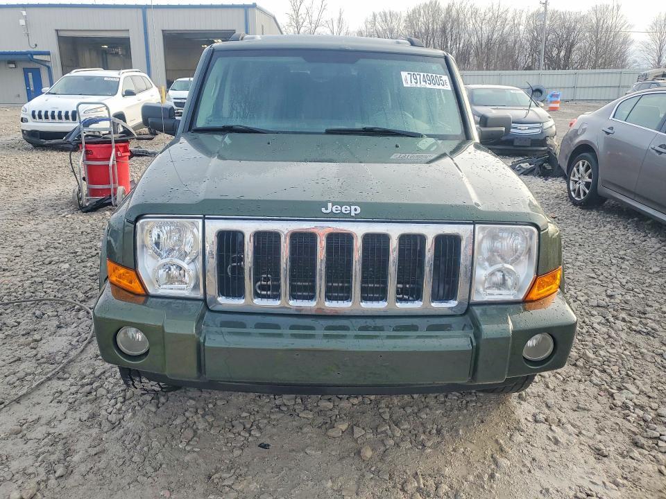 2009 Jeep Commander Sport