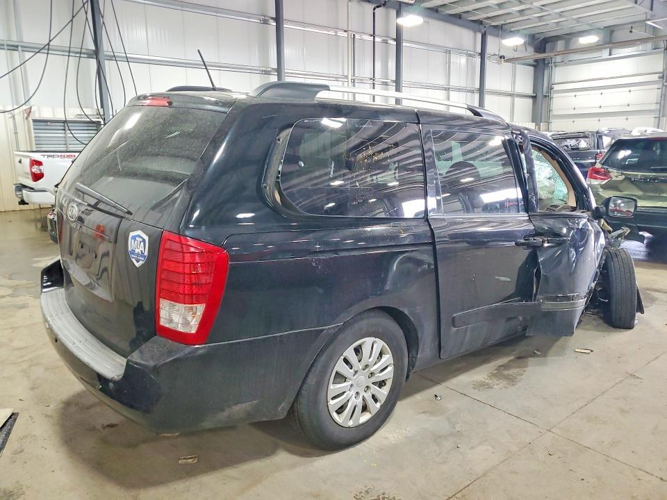 2011 KIA Sedona lx