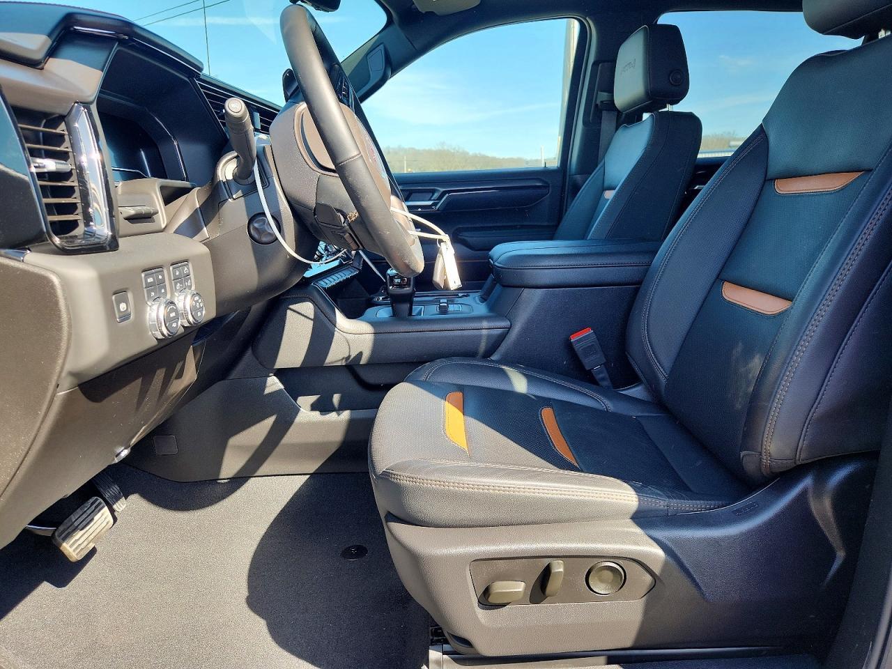 2025 GMC Sierra K1500 AT4