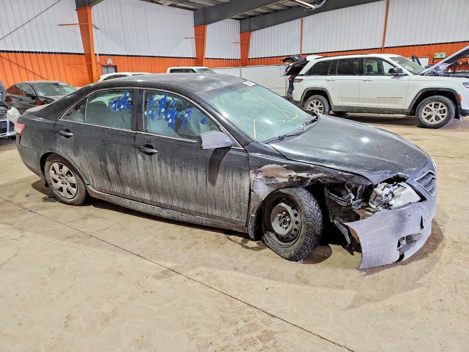 2011 Toyota Camry xle 4DR