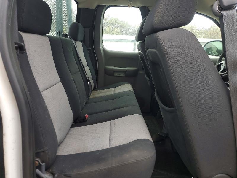 2007 Chev Rolet Silverado LT Flatbed Truck