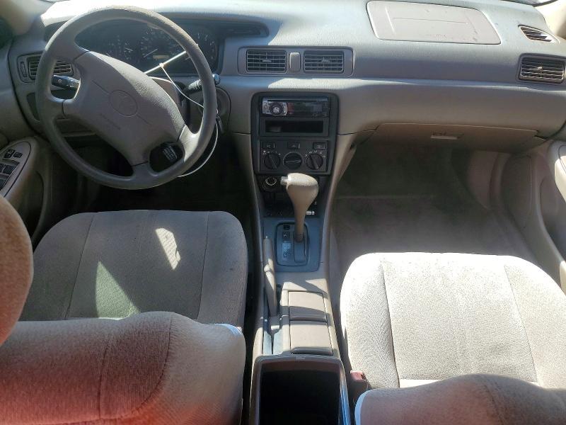 2000 Toyota Camry le