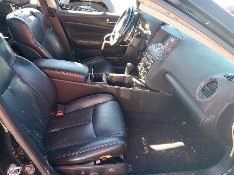 2011 Niss Maxima