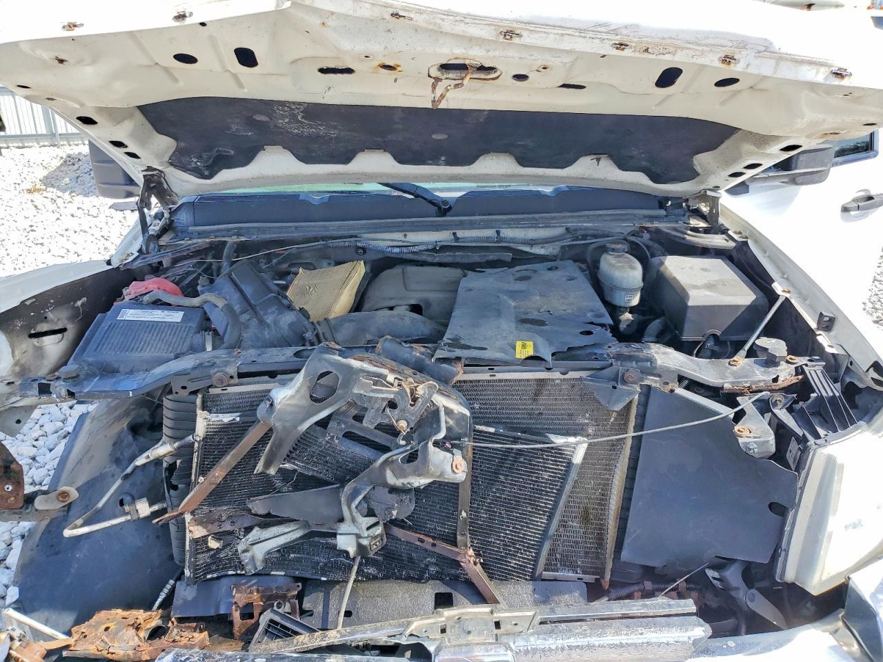 2007 Chev Rolet Silverado LT Flatbed Truck