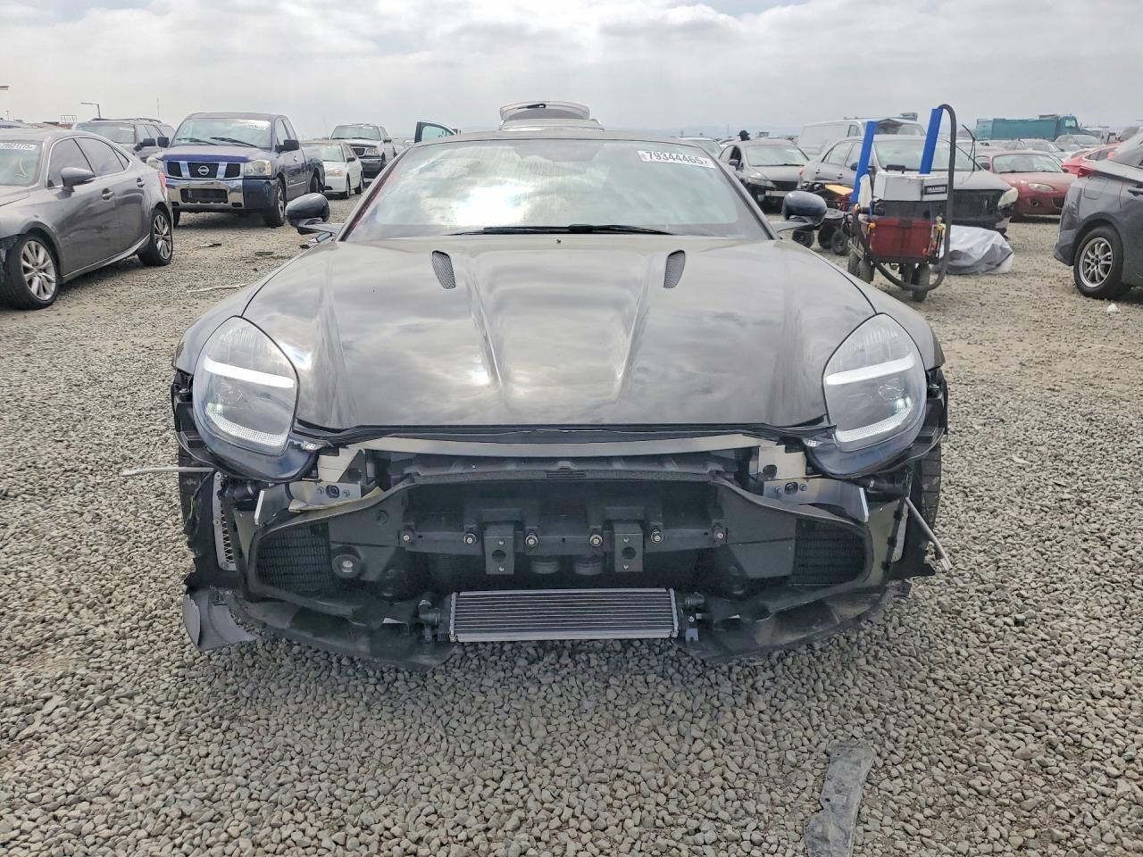 2025 Aston Martin Vantage