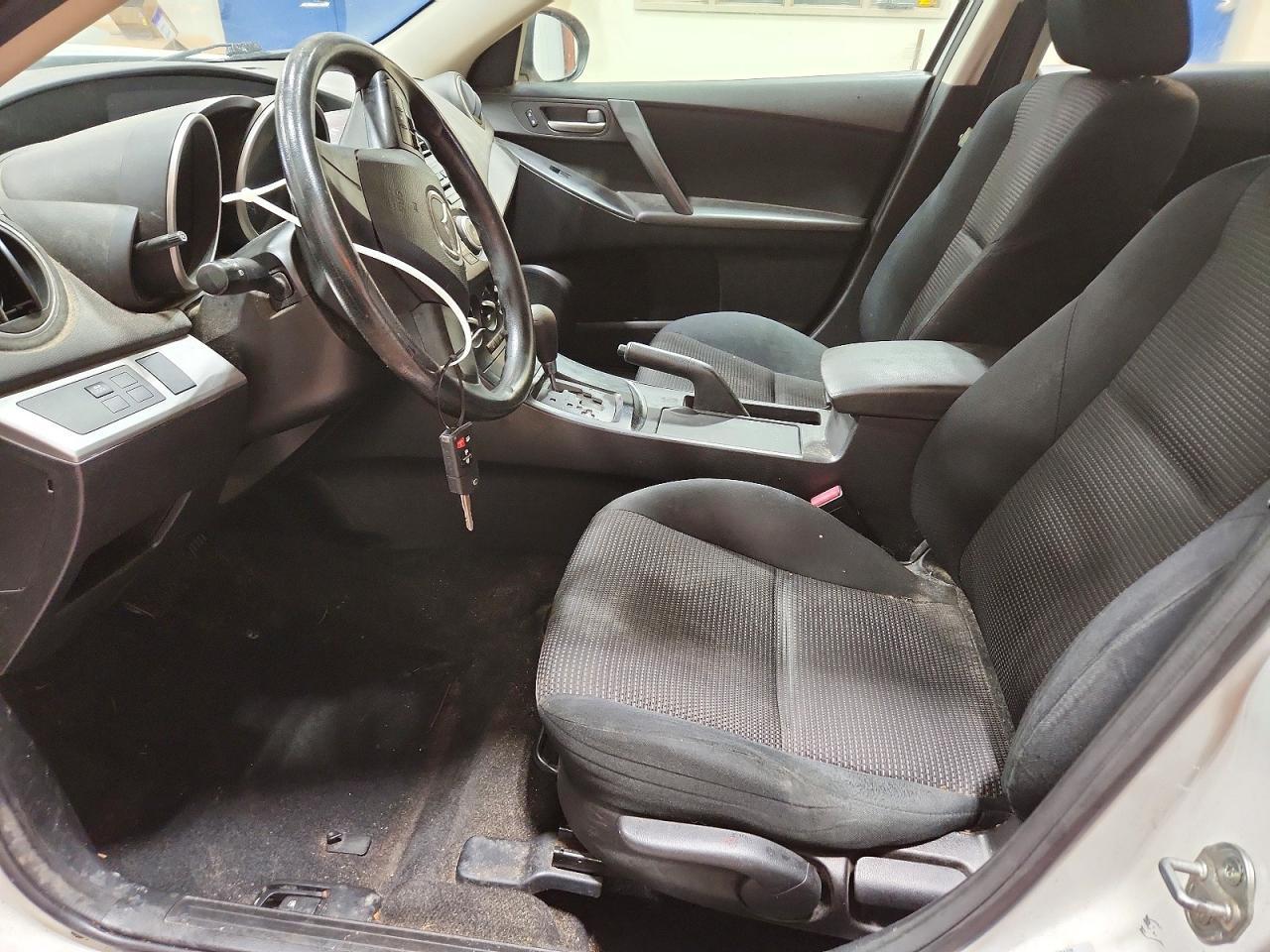 2012 Mazda 3 I