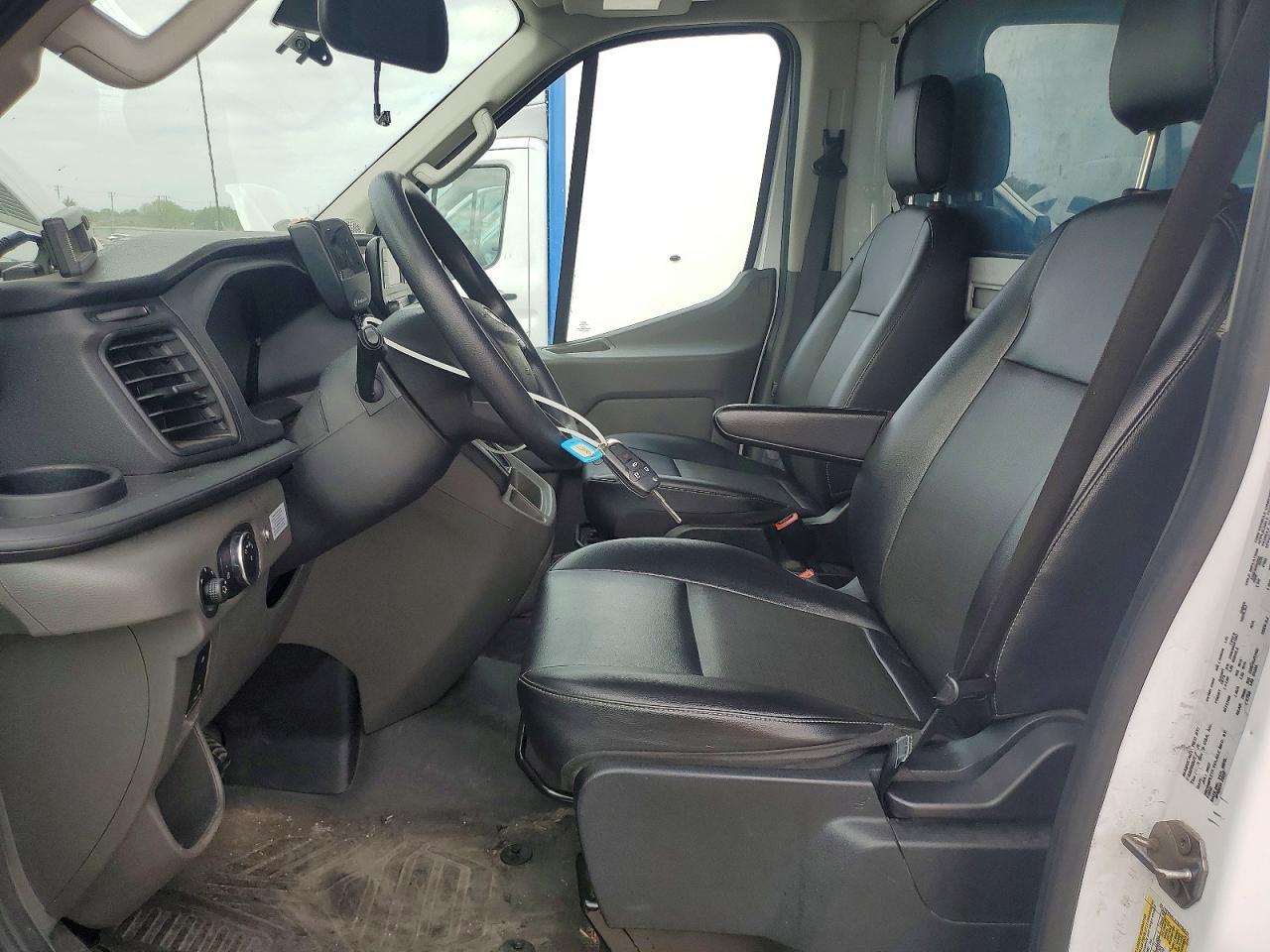 2022 Ford Transit Delivery Truck