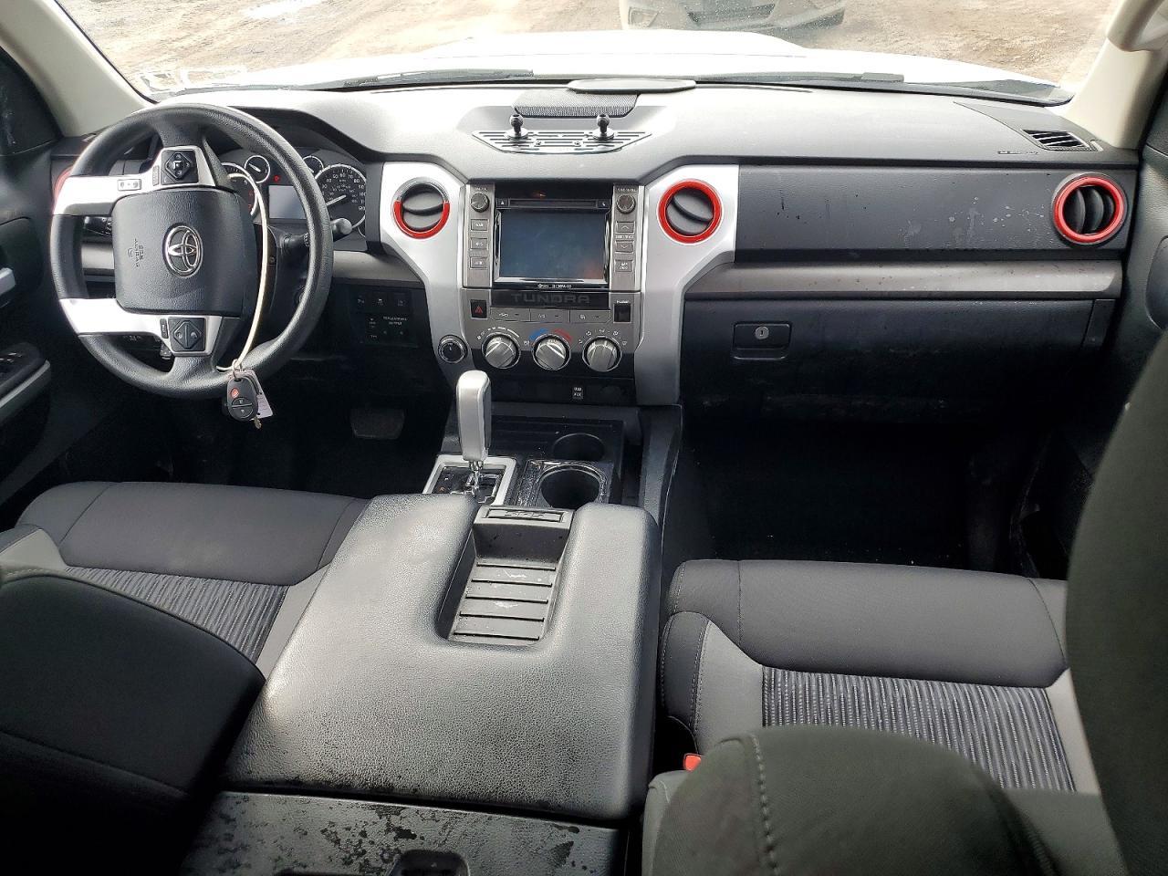 2017 Toyota Tundra SR5