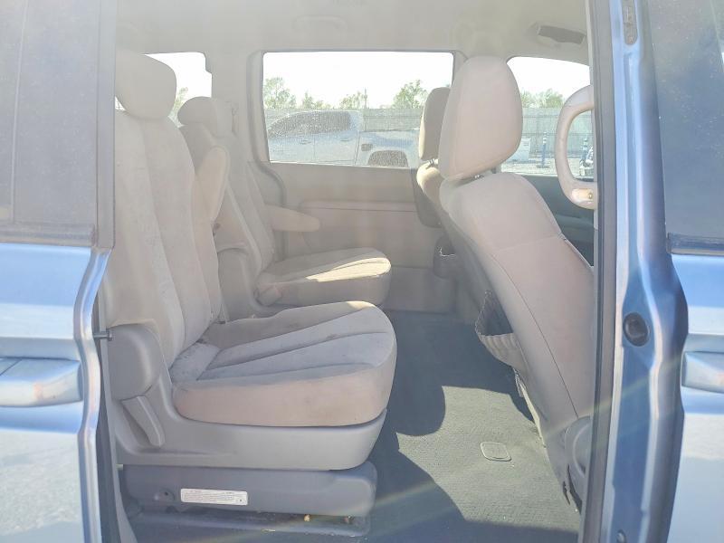 2010 KIA Sedona Base