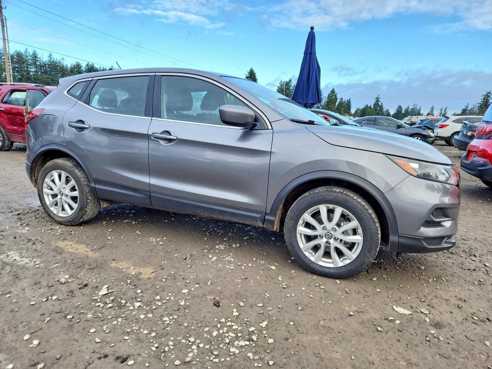 2021 Nissan Rogue Sport s