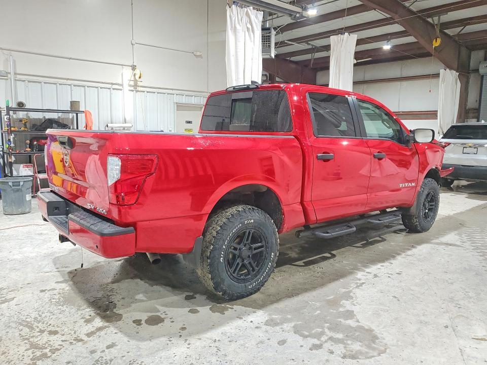2022 Nissan Titan SV