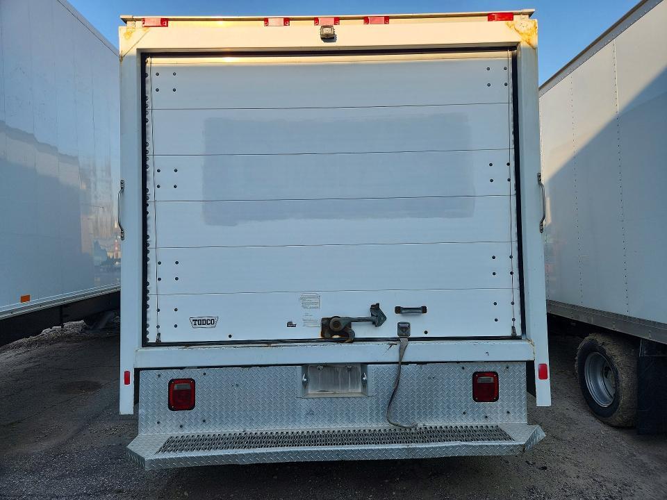 2013 Ford F350 Super Duty BOX Truck