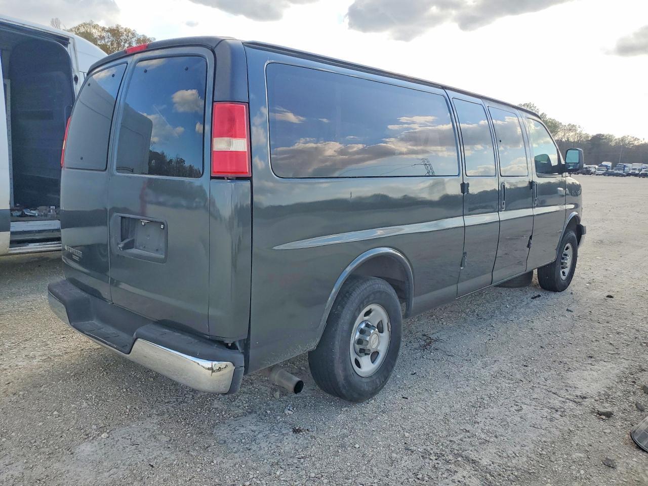 2014 Chevrolet Express G3500 LT