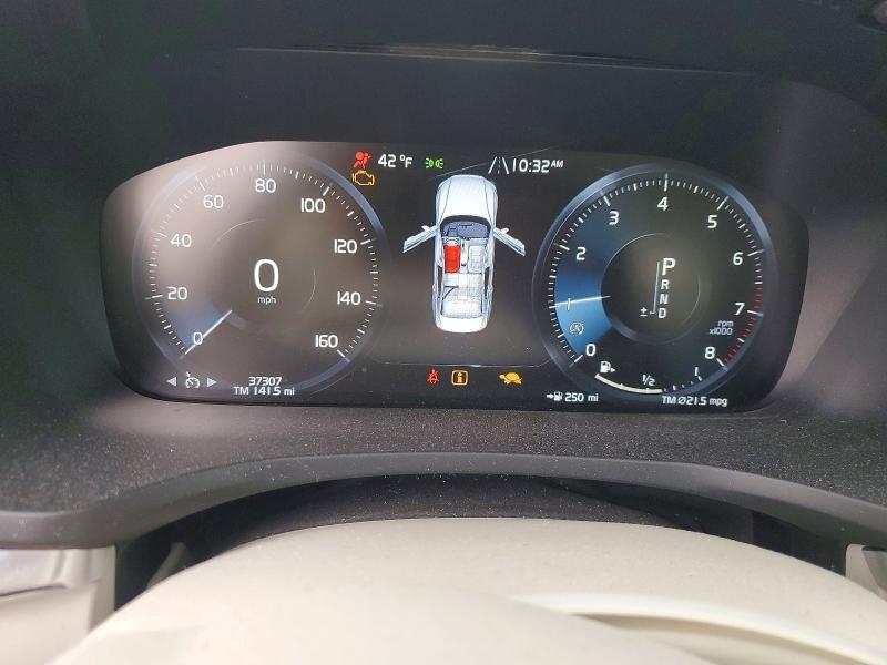 2020 Volvo S60 T5 Momentum