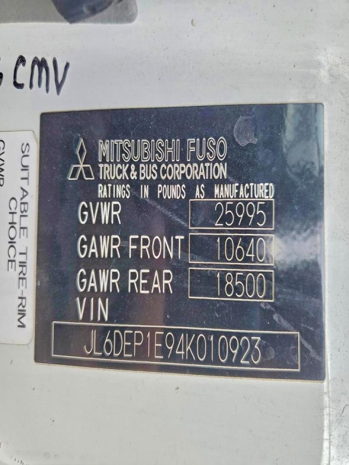 2004 Mitsubishi FM617 Chipper Truck