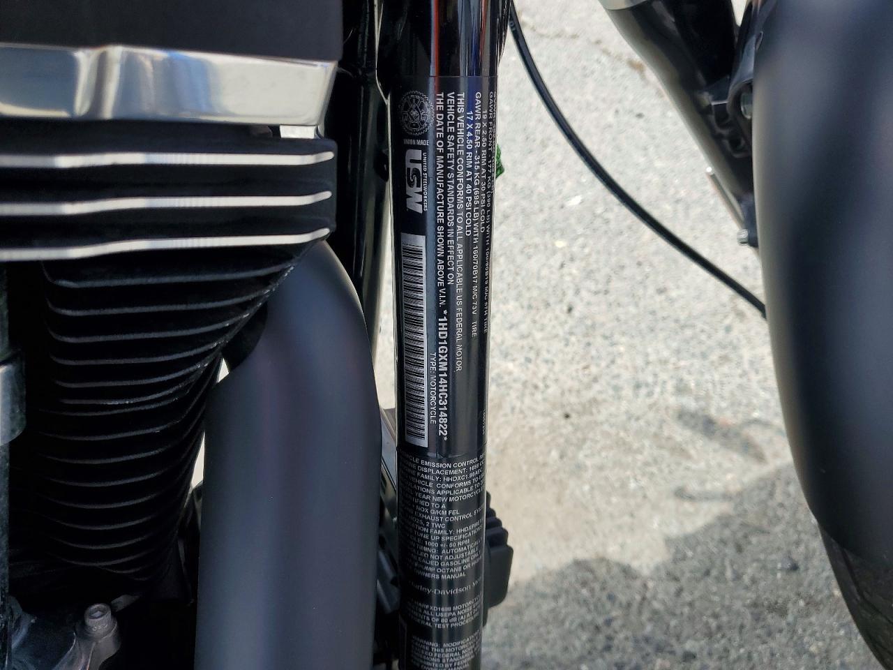 2017 Harley-Davidson Fxdb Dyna Street BOB