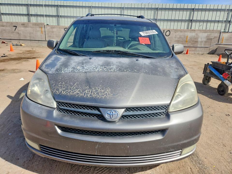 2004 Toyota Sienna xle