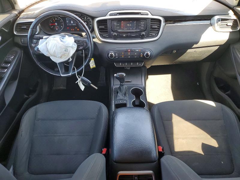 2016 KIA Sorento lx V6