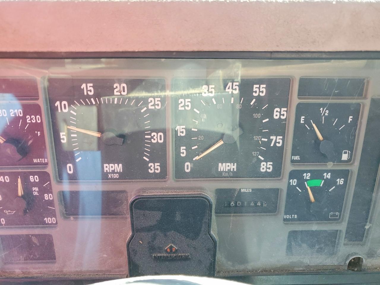 1996 International 4700 Tanker Fire Truck