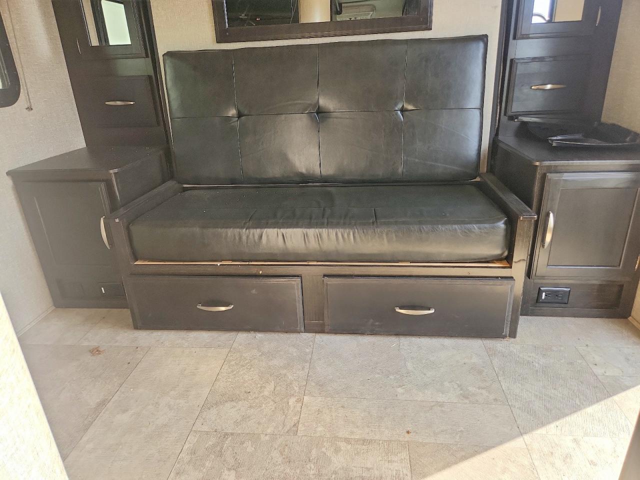 2020 Grand Desi GN XLS Imagine Camper