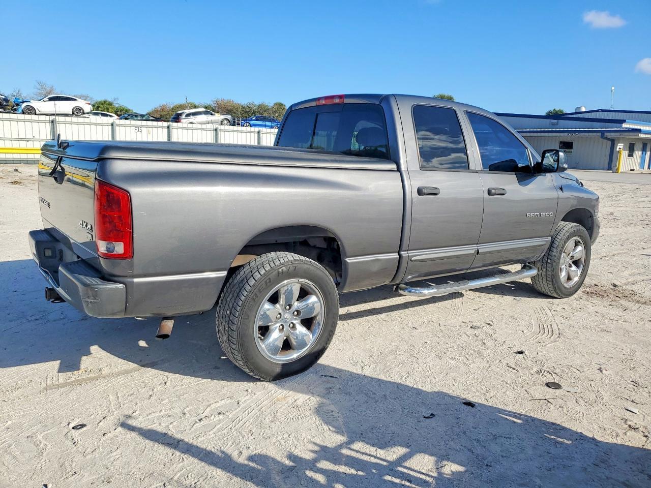2004 Dodge RAM 1500 ST