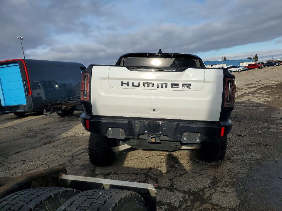2022 GMC Hummer Pickup Edition 1