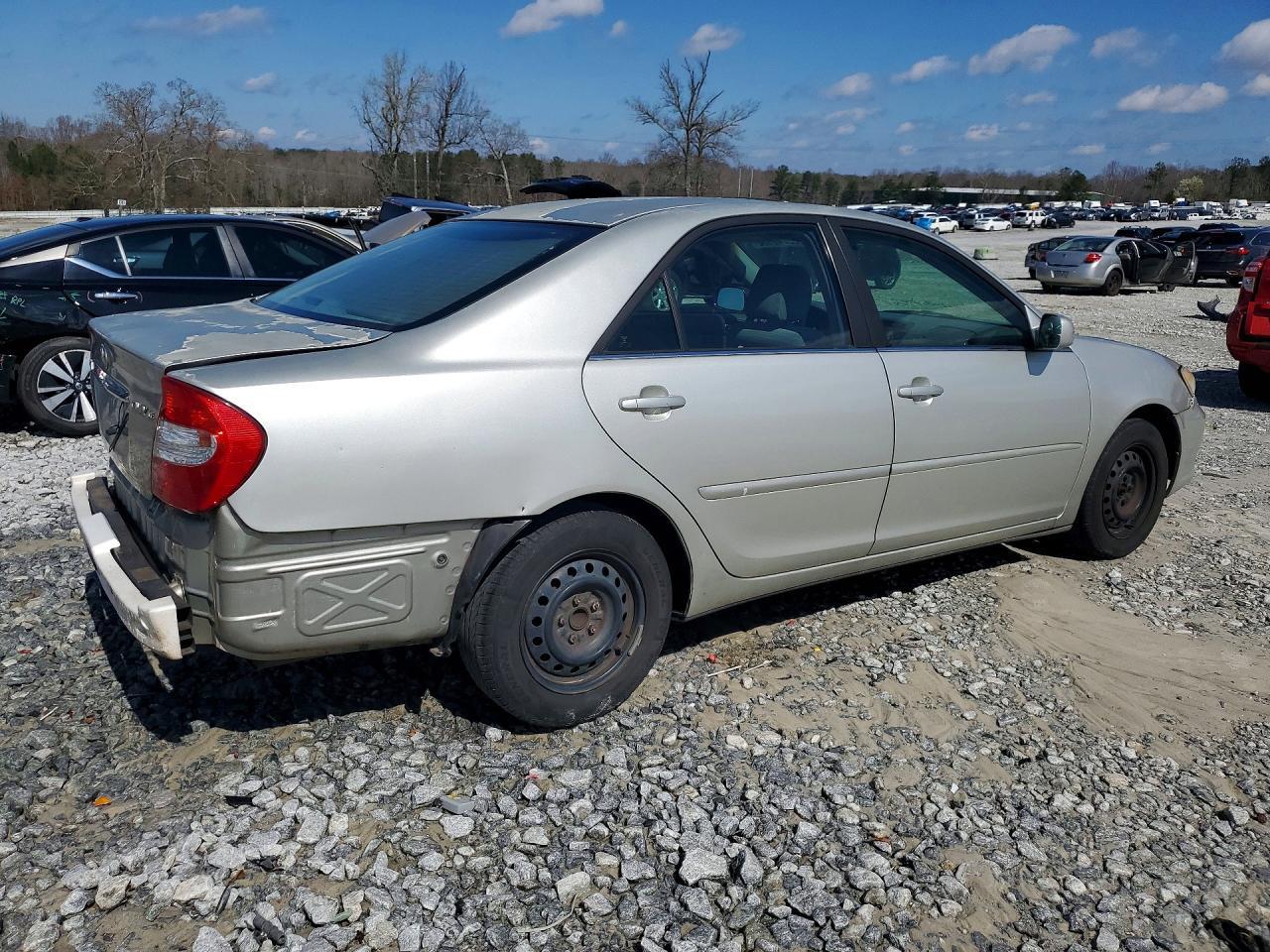 2005 Toyota Camry le