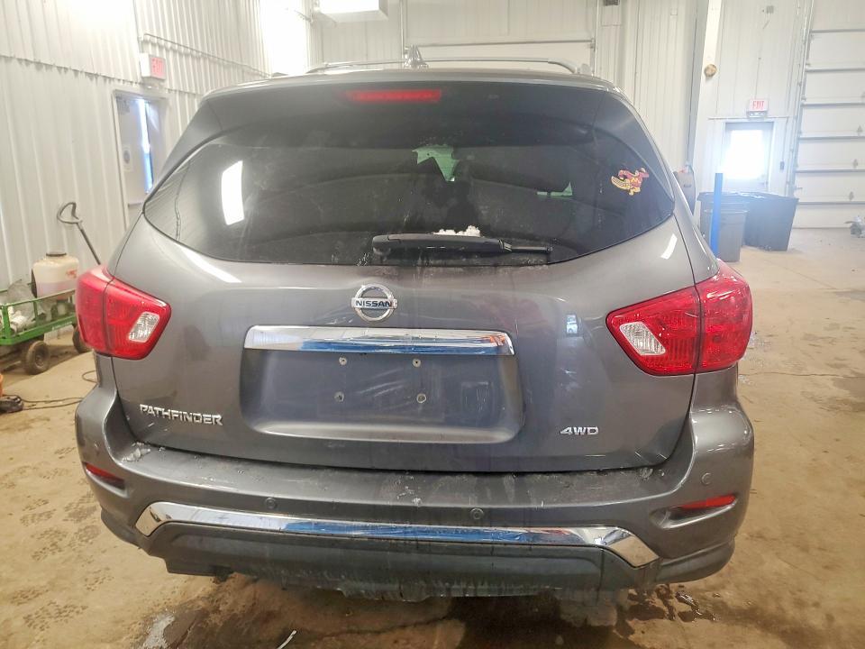 2019 Nissan Pathfinder s