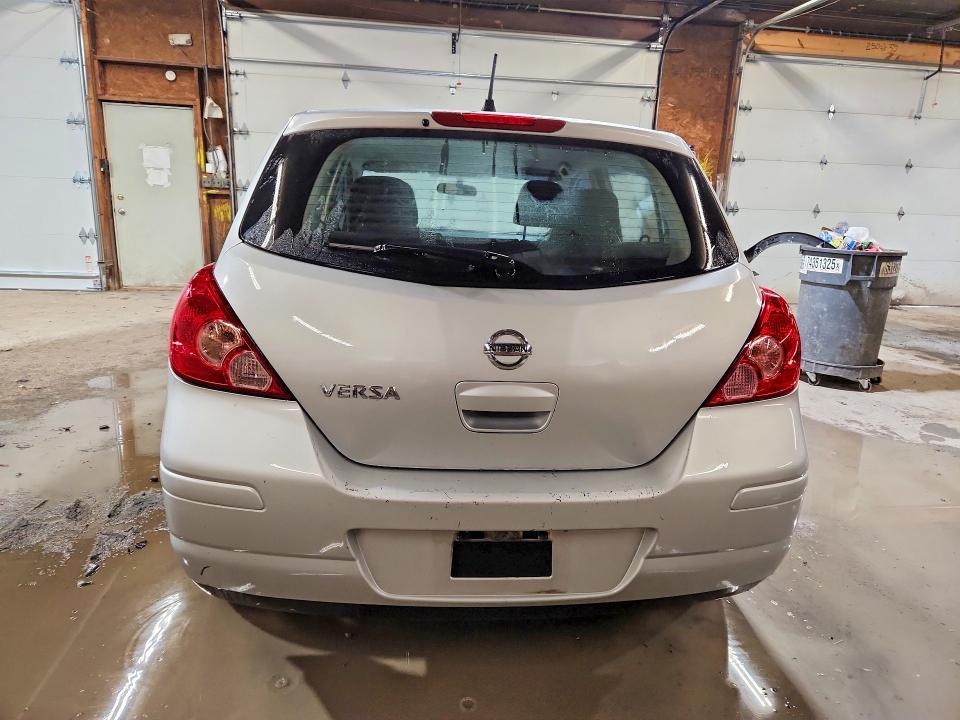 2012 Nissan Versa 1.8 s